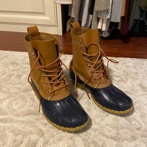Bean boots